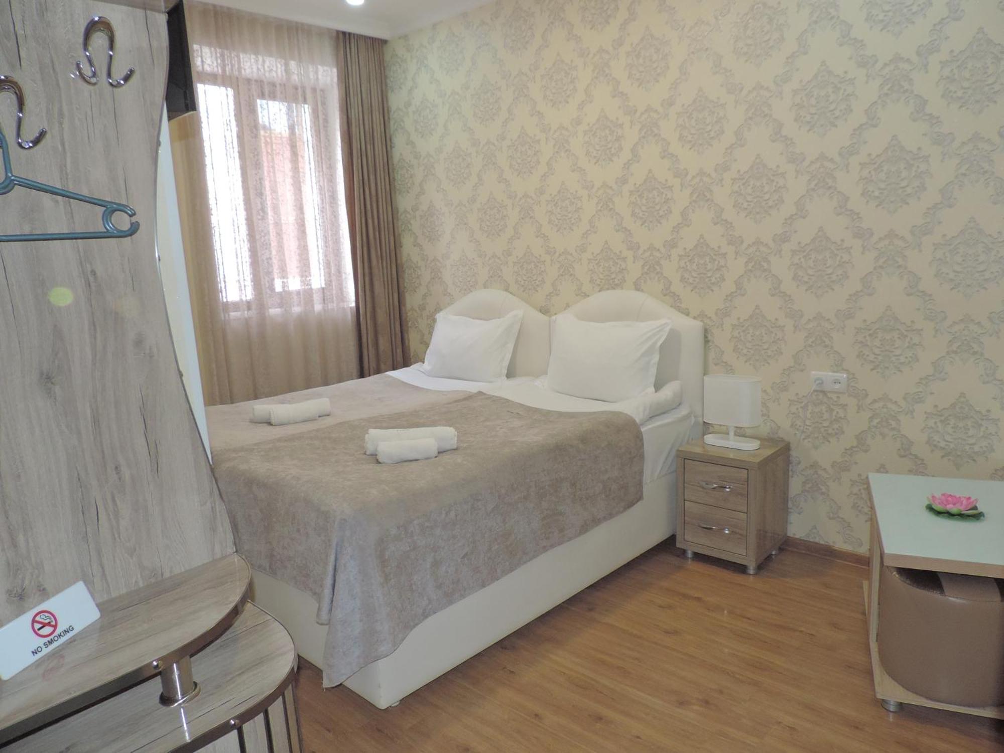 Hotel Lotus Akhaltsikhe  Bagian luar foto