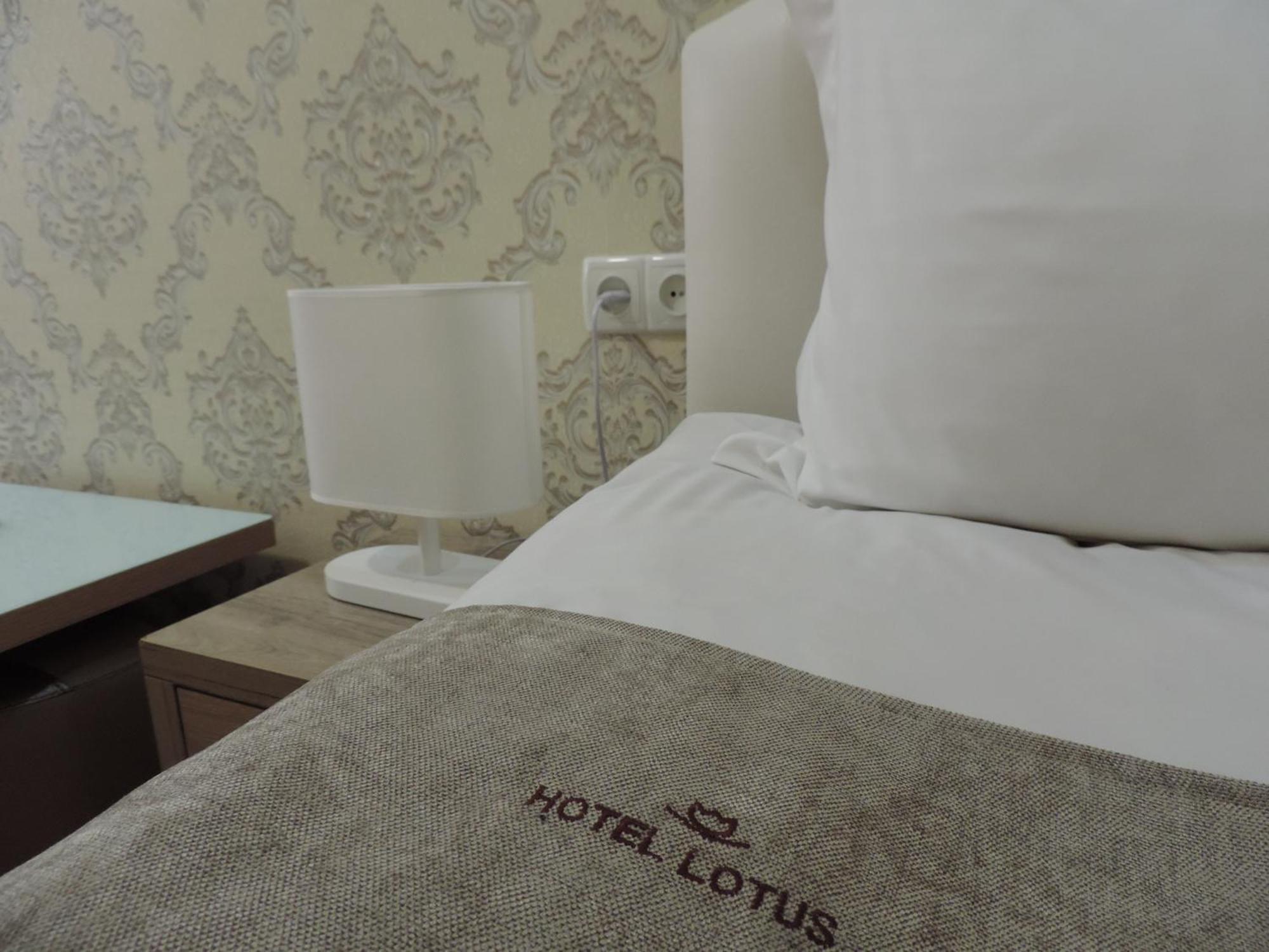 Hotel Lotus Akhaltsikhe  Bagian luar foto